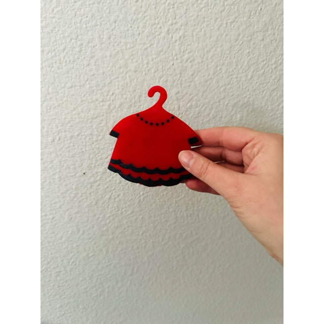 Mid-Century Modern Vintage Victor Goldman Hanging Clothes Drink Coaster Set From Hong Kong For Sale - Image 3 of 9