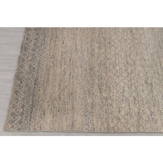 8' x 10' Savannah Hand Knotted Modern Cream Grey Wool & Silk Rug For Sale - Image 6 of 16