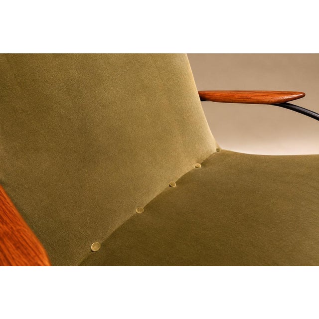 Brazilian Modern Pair of Armchairs in Rosewood, Metal & Velvet by Carlo Hauner, 1950s For Sale - Image 18 of 18