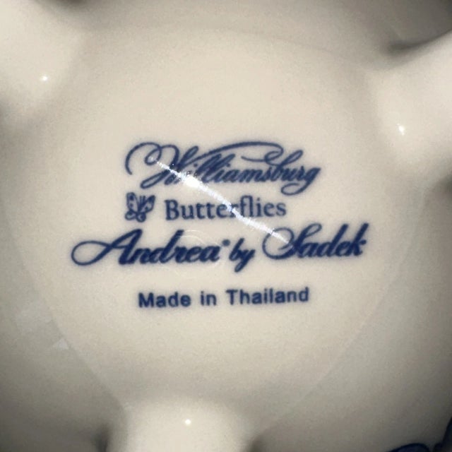 1990s Vintage Delf Style Andrea Sadek Butterflies Tulipiere Flower Vase For Sale - Image 5 of 8