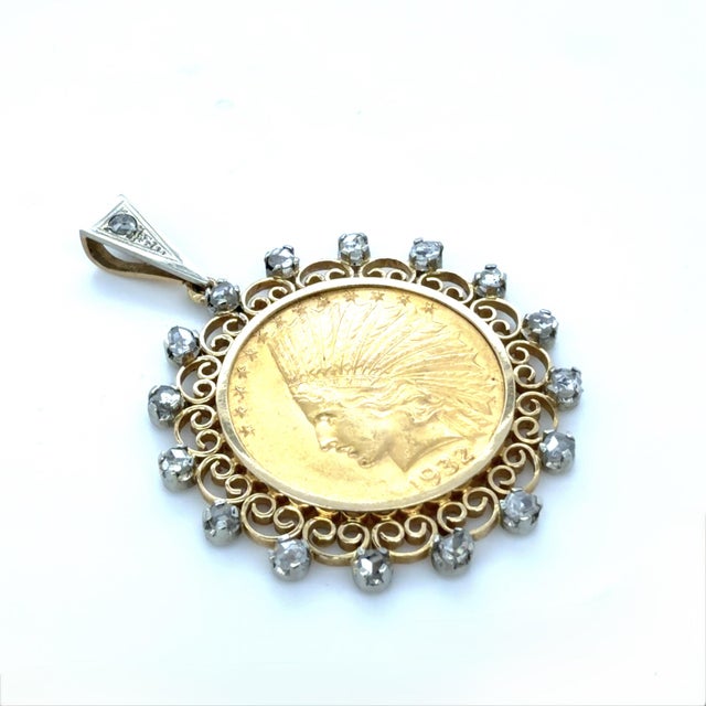 Vintage, 1932 United States of America $10 Gold Coin and Diamond Pendant For Sale - Image 4 of 7