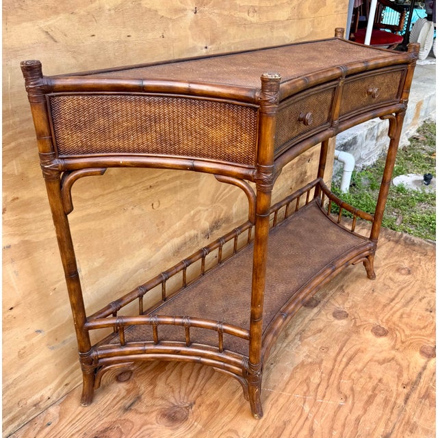 Hollywood Regency Late 20th Century Serpentine Front Chinese Chippendale Style Hooker Furniture Seven Seas Console Hall Foyer Table For Sale - Image 3 of 12