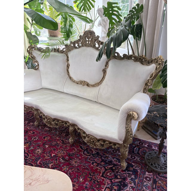 French Late 20th Century Rococo Revival Louis XV Style Carved Sofa With Ivory Upholstery For Sale - Image 3 of 12