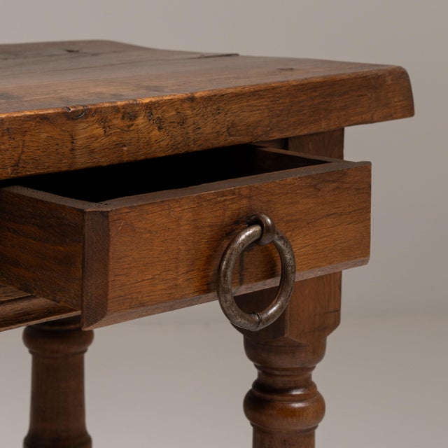 Mid-Century Modern 1970s French Chestnut Brown Oak Side Table with Single Drawer For Sale - Image 3 of 15