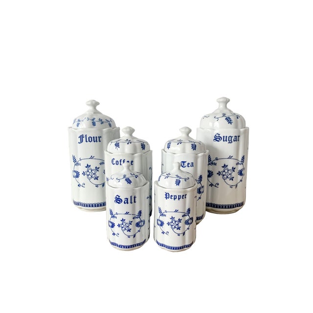 A truly opulent set of 6 TC ceramic storage caddies, harkening back to the era of the 1950s. Each caddy boasts an enduring...