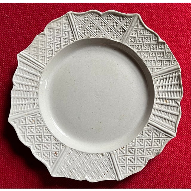 Mid 18th Century Small Antique 18th Century English George II Rococo Salt Glaze Round Plate For Sale - Image 5 of 11