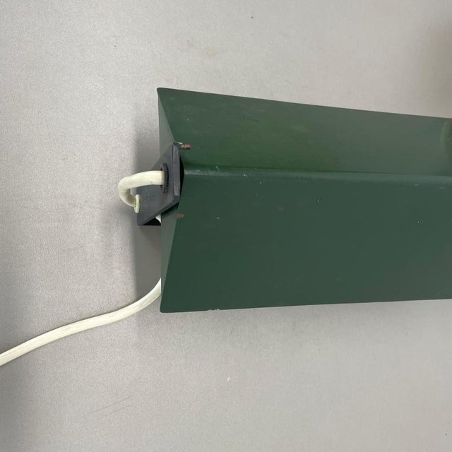 1970s Cubic Wall Lights in the style of Charlotte Perriand for Les Arcs, France, 1960s, Set of 2 For Sale - Image 5 of 18