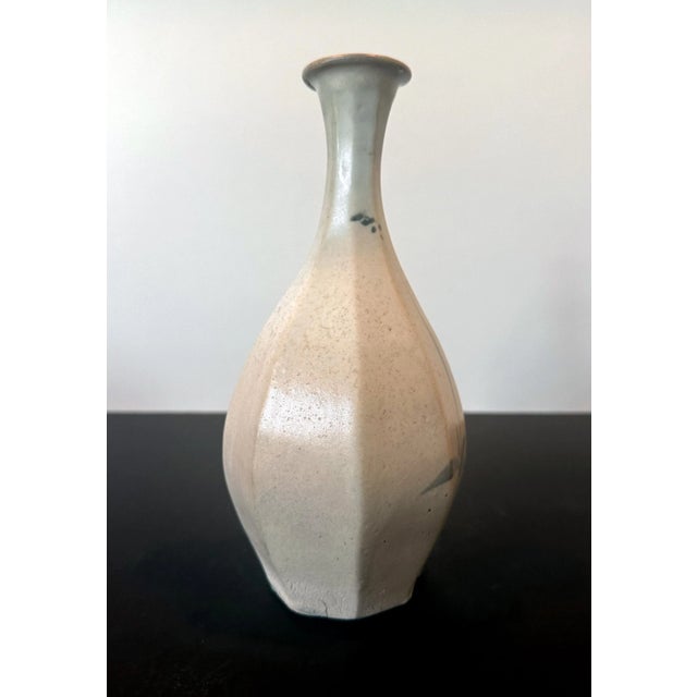 Korean Ceramic Faceted Blue and White Bottle Vase Joseon Dynasty For Sale In Atlanta - Image 6 of 12