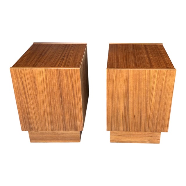 Restored 1960s Danish Modern Teak Nightstands – Pair of Scandinavian Bedside Tables For Sale In Los Angeles - Image 6 of 15