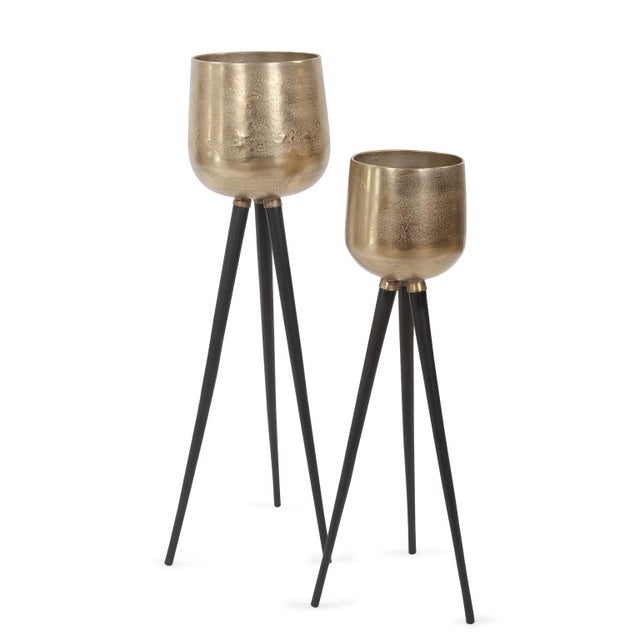 Finn Tripod Planter- Large For Sale In Chicago - Image 6 of 10