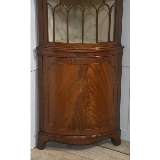 Georgian Style Mahogany Corner Cabinet, 1890s For Sale - Image 11 of 12