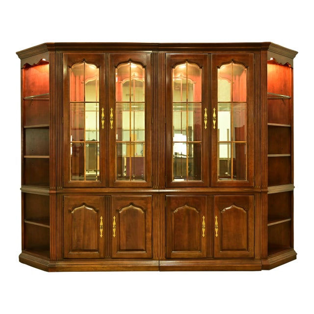 Thomasville Georgian Carved Cherry Wood Lighted Breakfront Bookcase or Display Cabinet For Sale