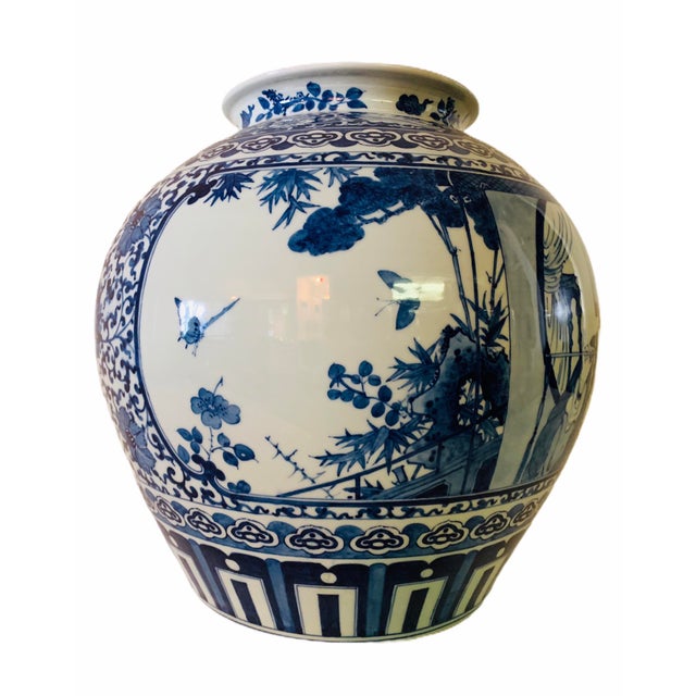 Early 20th Century Vintage Large Cobalt Blue Chinese Porcelain Vase For Sale - Image 5 of 12
