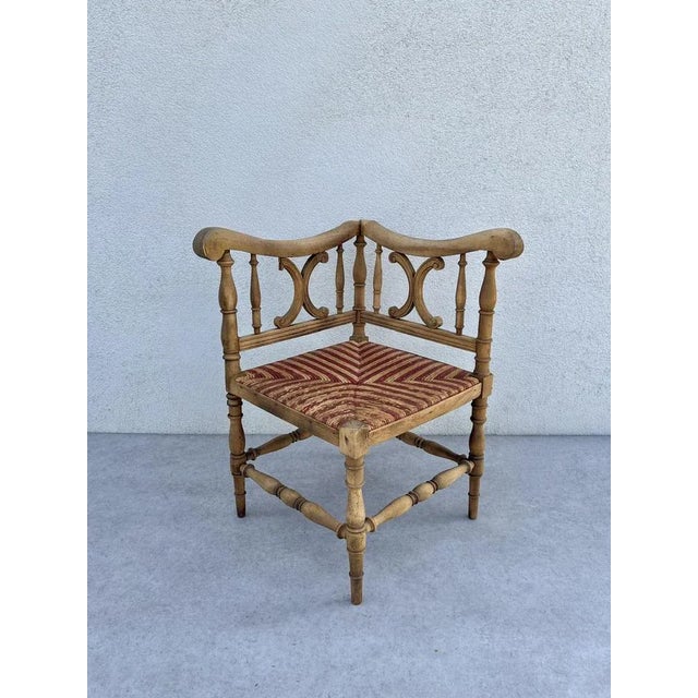 French Carved Wood Corner Chair with Woven Rush Seat, Early 20th Century For Sale - Image 3 of 13