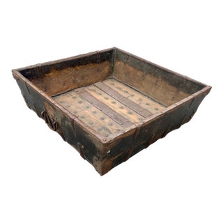 Early 19th Century English Rustic Oak Tray Box With Hand Forged Iron Handles For Sale