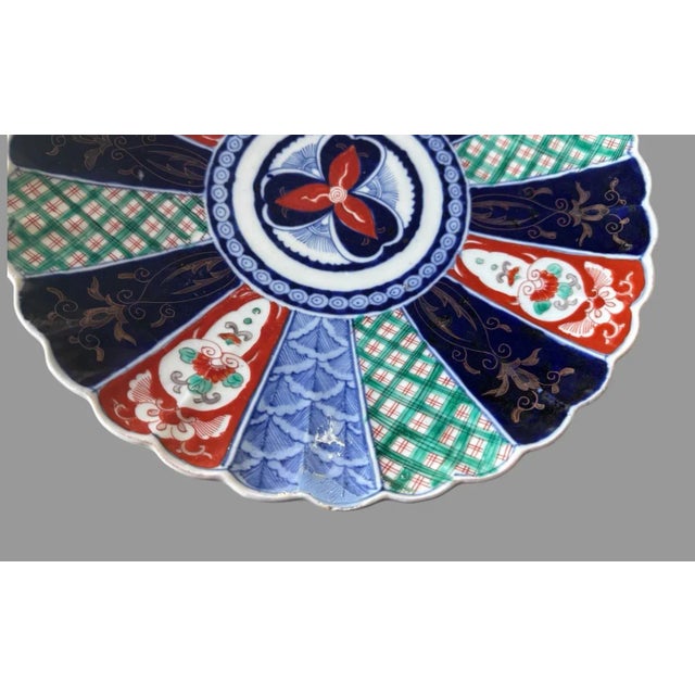 Japanese Vintage Early 20th Century Imari Porcelain Floral Decorated Charger Chop Plate For Sale - Image 3 of 6