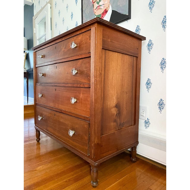 Early 19th Century Antique Early 1800s Western Maryland Neoclassical Walnut Chest of Drawers For Sale - Image 5 of 14