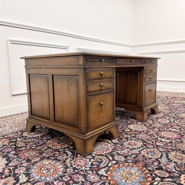 Classic English Chesterfield Desk from RAC For Sale - Image 5 of 18