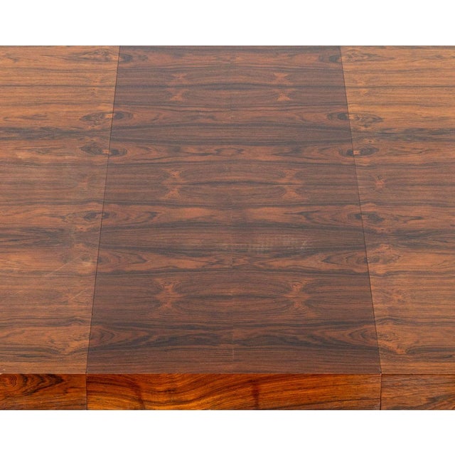 Mid-Century Modern Rosewood Dining Table For Sale In New York - Image 6 of 6