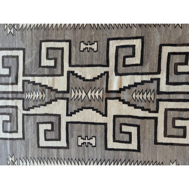 Navajo Transitional Rug Cira 1890 Geometric Meander Key Fret Diamond Design Fine For Sale - Image 10 of 18