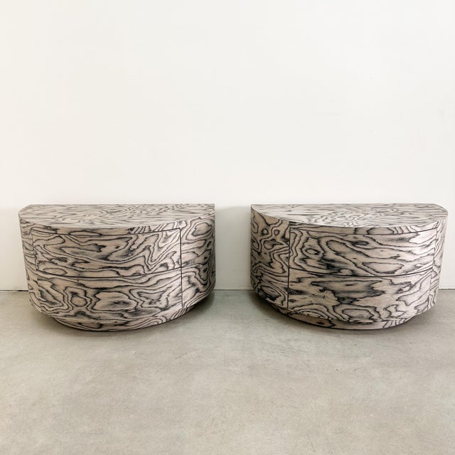 Ettore Sottsass Vintage Postmodern Semicircle Halfmoon Nightstands in Ettore Sottsass Veneer by Alpi 70s 80s For Sale - Image 4 of 11