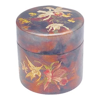 Japanese Cylindrical Box in Brown Lacquer Paint with Flower Decoration For Sale