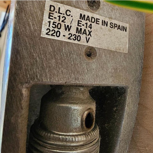 Model Alien Wall Sconces in Polished Cast Aluminum and Glass Shades by Joan Auge for Taller Uno, Set of 2 For Sale - Image 4 of 6