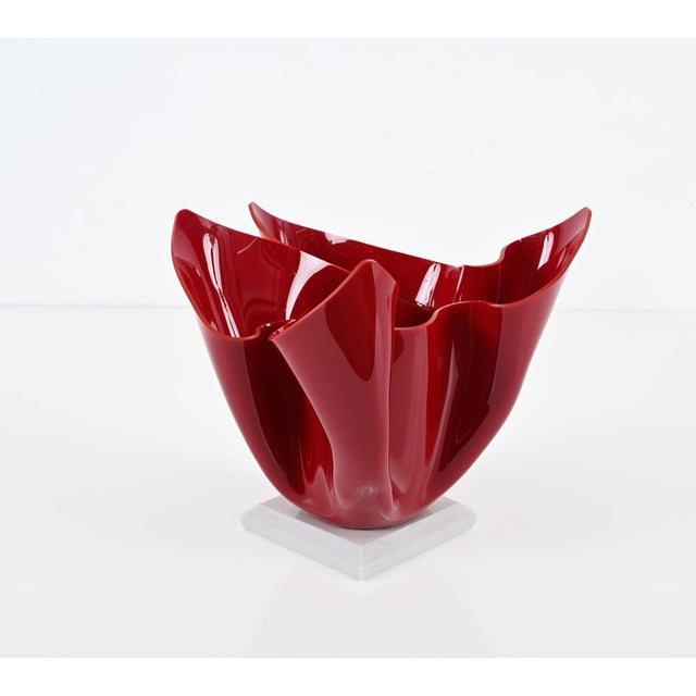 Mid-Century Italian Burgundy Acrylic Glass Napkin Centerpiece, 1980s For Sale - Image 13 of 16