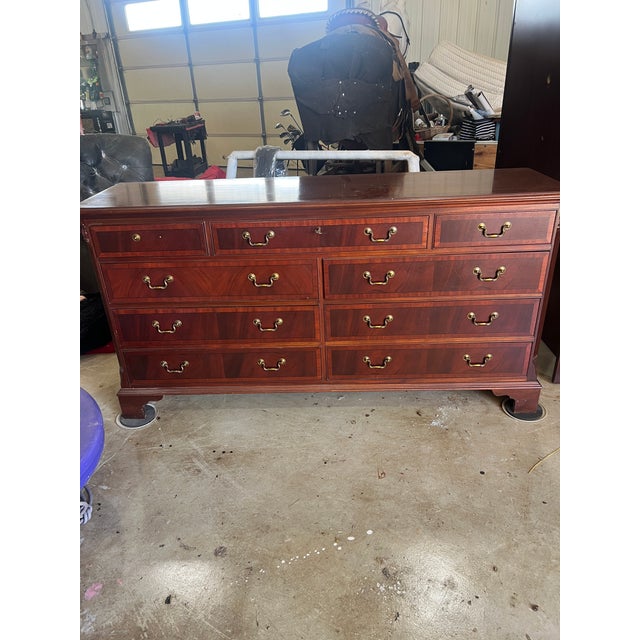 Ethan Allen 18th Century Mahogany Dresser For Sale - Image 10 of 16