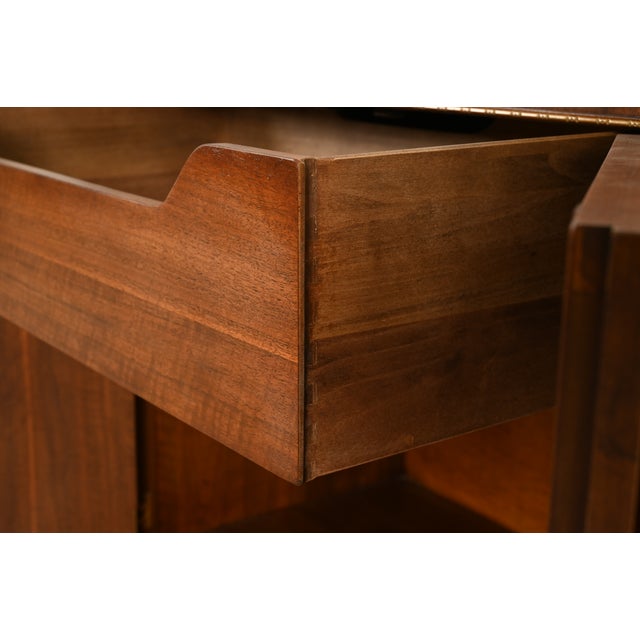 Henredon Grand Provenance Italian Neoclassical Inlaid Cherry and Burled Walnut Sideboard or Bar Cabinet, Circa 1980s For Sale - Image 9 of 16