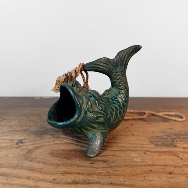 Metal Small Japanese Fish Ikebana Hanging Vase in Patinated Bronze, 1950s For Sale - Image 7 of 17