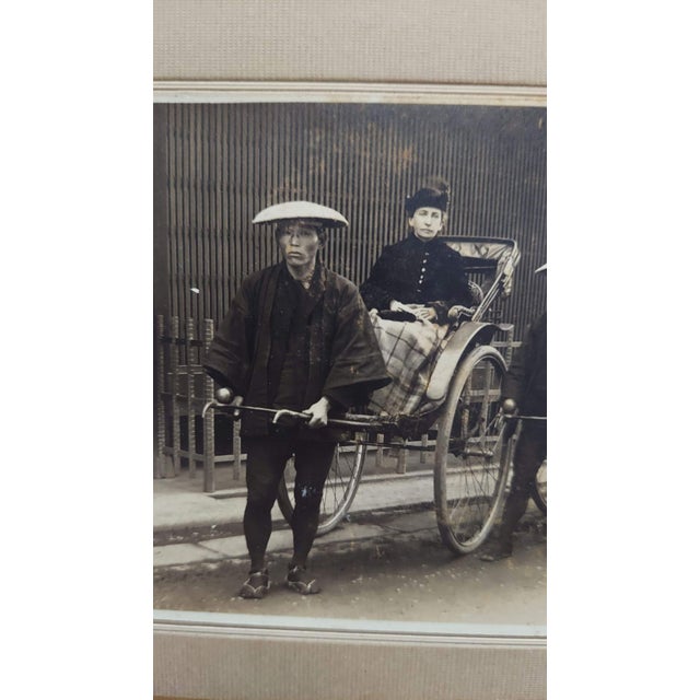 Early 20th Century Rickshaw Cabinet Card Nagasaki Japan European American White Man Woman Historical Image For Sale - Image 4 of 12