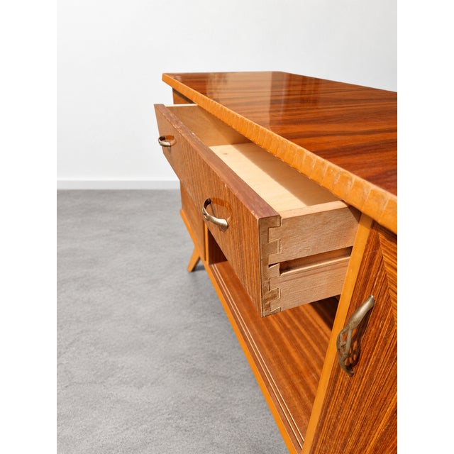 1950s Mid-Century Sideboard in Burl Wood, 1950 For Sale - Image 5 of 10