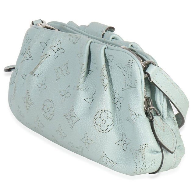 Contemporary Vert Lagon Monogram Mahina Scala Mini Pouch For Sale - Image 3 of 9