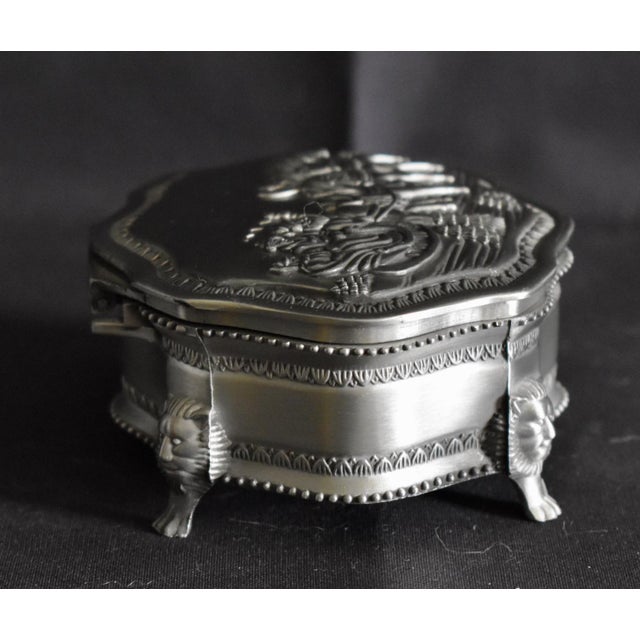 Vintage Metal Trinket Box Lion Paw Feet Santa Sleigh Jewelry Box Velvet Lined For Sale - Image 11 of 15