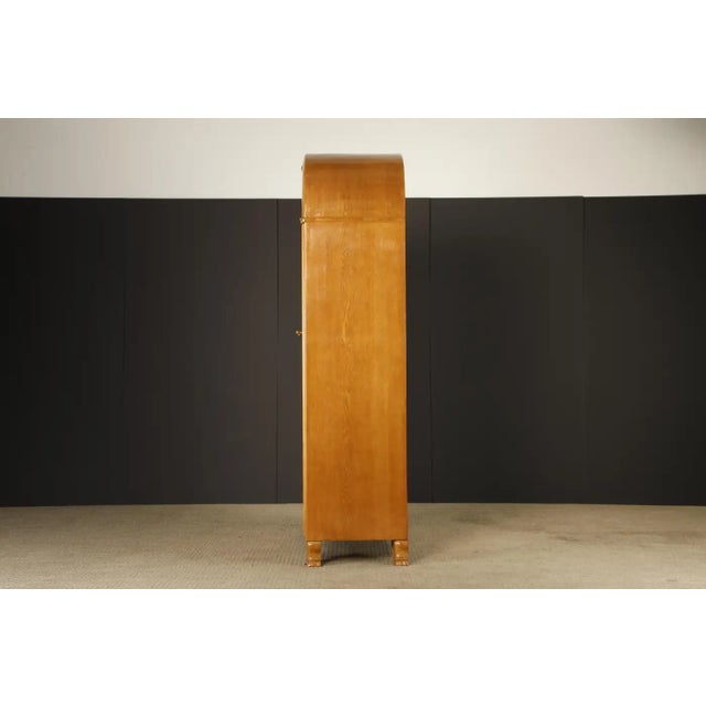 Wood Monumental Art Deco Hollywood Regency Armoire in Blonde Quilted Wood, C 1930s For Sale - Image 7 of 18