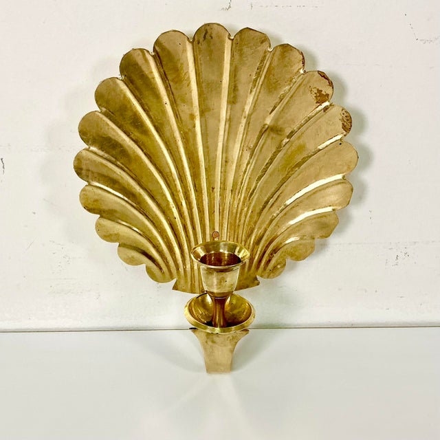 1960s 1960s Vintage Coastal Hollywood Regency Boho Chic Brass Fan Shell Candle Holder Wall Sconce For Sale - Image 5 of 10