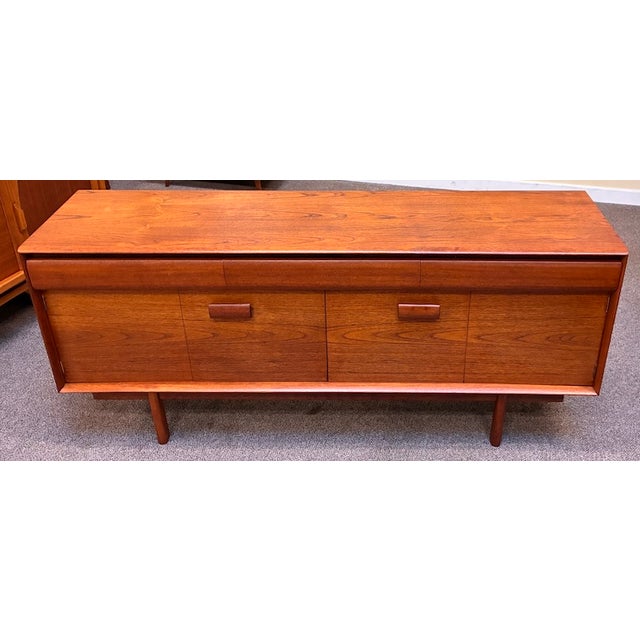 White & Newton European Mid Century Modern Teak Credenza With Accordion Doors by White & Newton, Uk c.1960 For Sale - Image 4 of 13