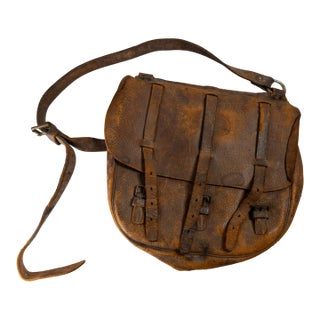 Early 20th Century Us Army Distressed Leather Messenger Bag For Sale