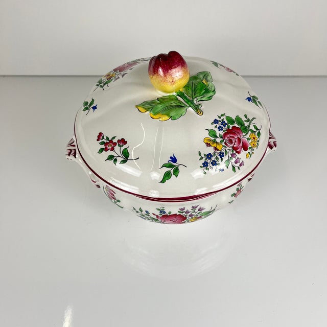 Small Streetlight Model Tureen with Pink Pattern from KG Lunéville, 1980s For Sale - Image 3 of 10