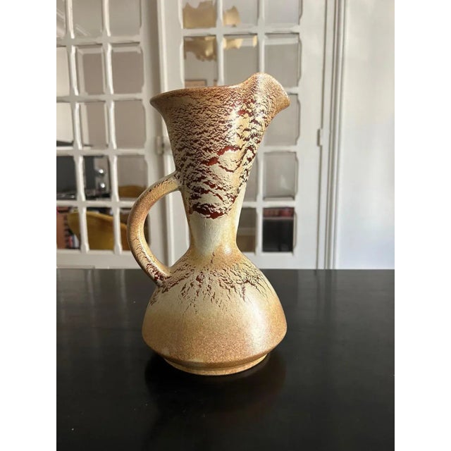 Magnificent Italian vase designed in the 1960s by Roberto Rigon for Bertoncello Ceramiche d'Arte. This piece has an...