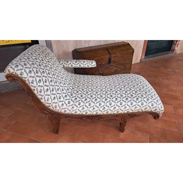 Antique Italian Daybed in Walnut, 1800s For Sale - Image 6 of 6