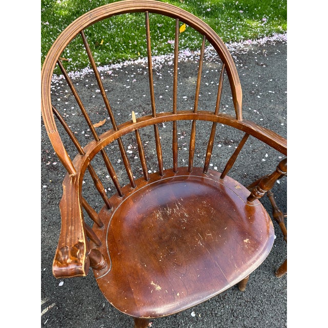 Brown Rare Set of 5 Nichols and Stone Windsor Chairs For Sale - Image 8 of 8