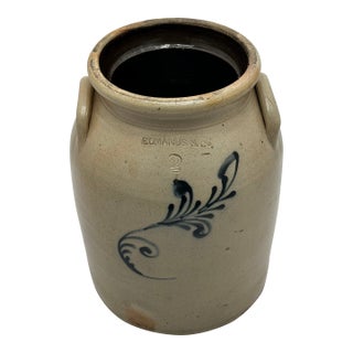 Nice Antique American Blue Decorated 2 Gallon Size Stoneware Butter Churn by Edmonds & Co. Charlestown Massachusetts For Sale