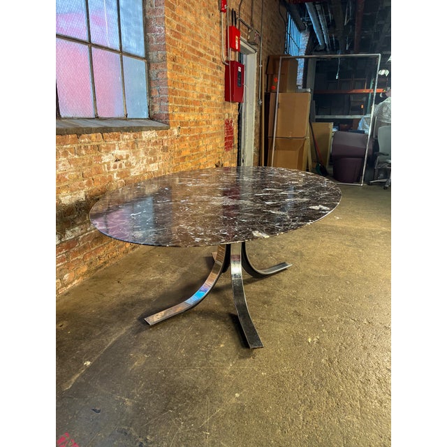 Knoll Mid 20th Century Attributed to Florence Knoll Oval Emperador Marble Top Dining Table on Borsani Chrome Steel Base For Sale - Image 4 of 12