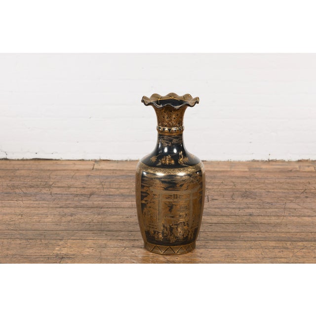 Mid 20th Century Black Lacquer and Gold Leaf Underlay Chinese Altar Vase with Scalloped Top For Sale - Image 5 of 13