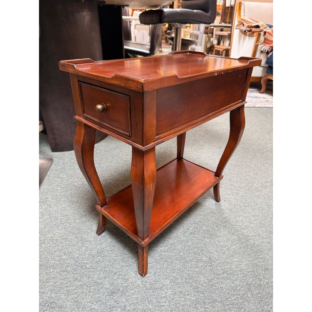 French Provincial Ethan Allen Marc End Table For Sale - Image 3 of 11