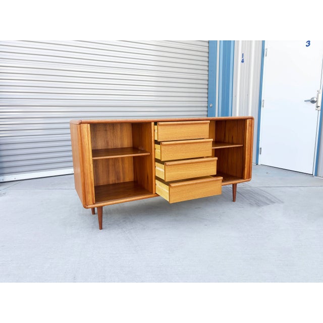 1960s Mid Century Walnut Credenza by Bakers Bro For Sale - Image 9 of 12