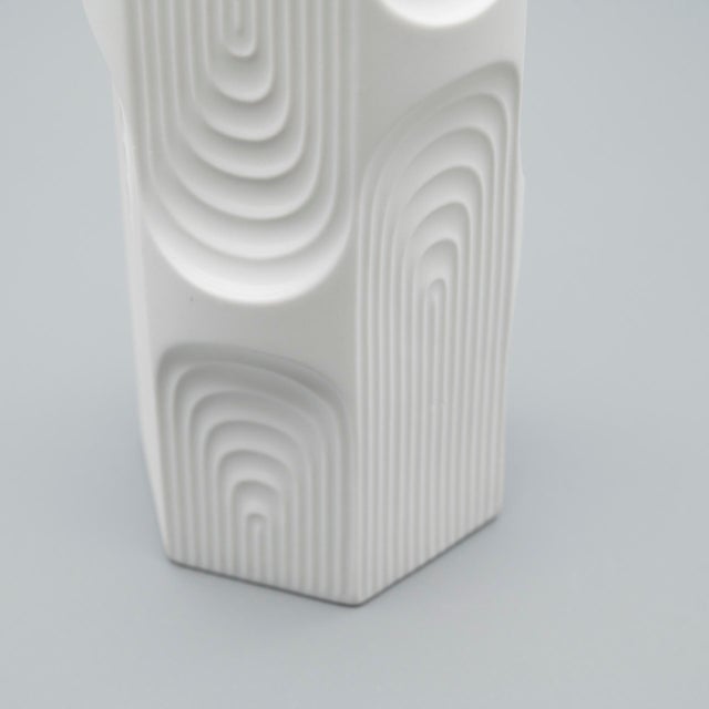 Sculptural Relief Porcelain Vases by Manfred Frey for AK Kaiser, Germany, 1970s, Set of 2 For Sale - Image 18 of 18