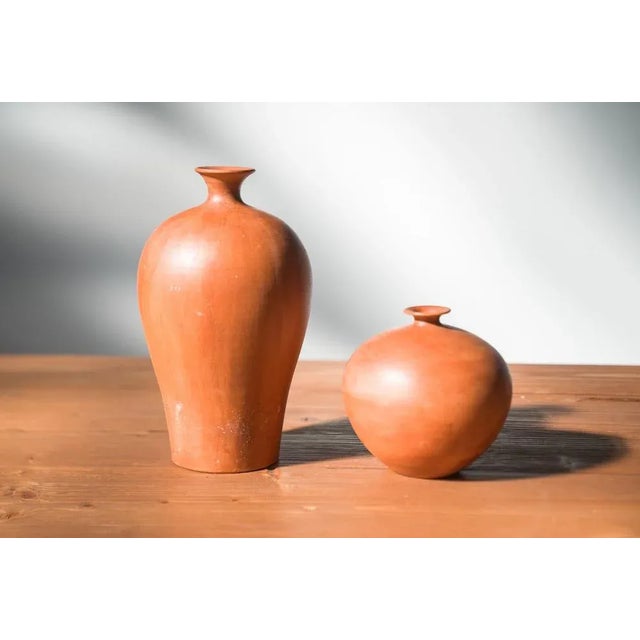 Minimalist Organic Shapes Terracotta Vases, 1990s, Set of 2 For Sale - Image 11 of 11